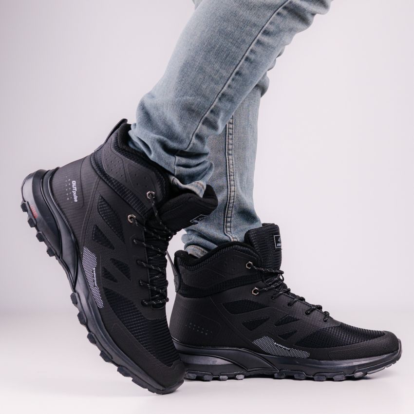 Emaks Outdoor - Pulse Max fekete vízlepergető férfi bakancs