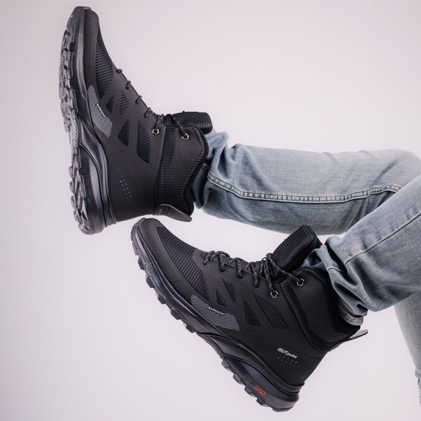 Emaks Outdoor - Pulse Max fekete vízlepergető férfi bakancs