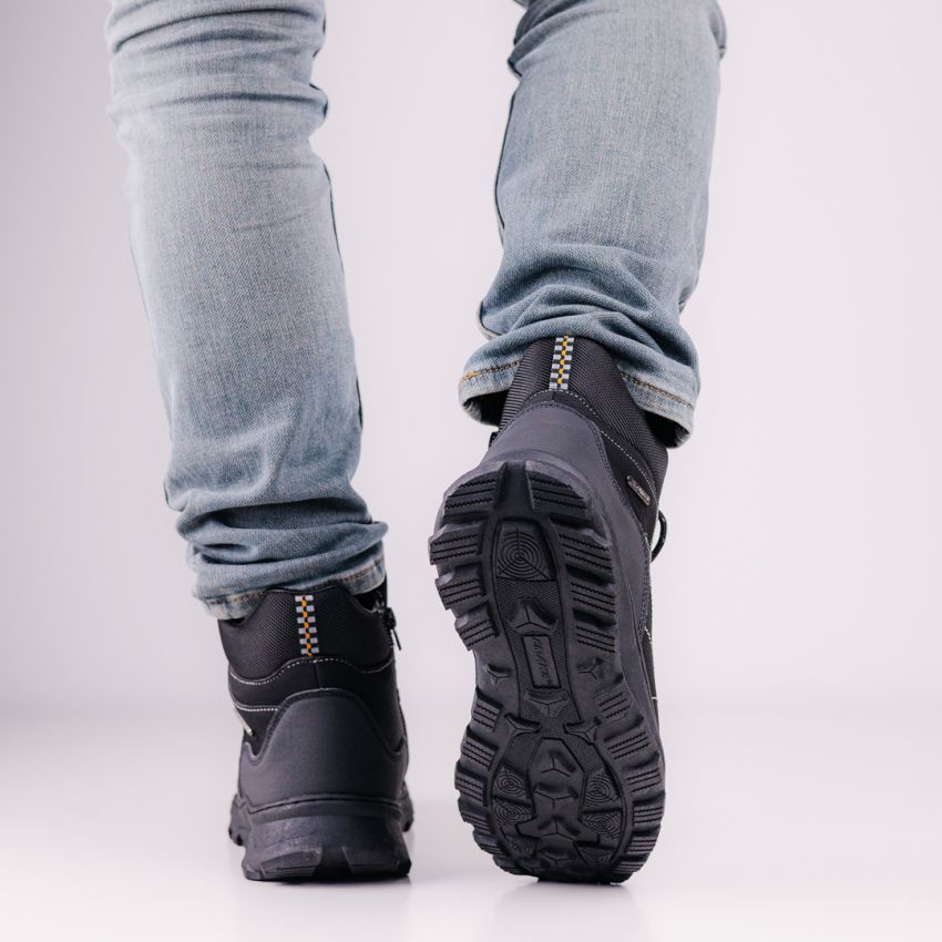 Emaks - Outdoor - Adventure fekete férfi bakancs