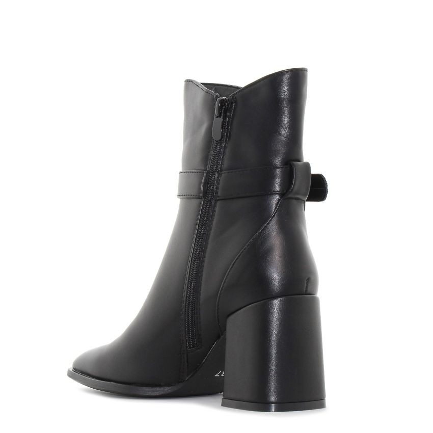 Monogrant - Stella fekete női bokacsizma