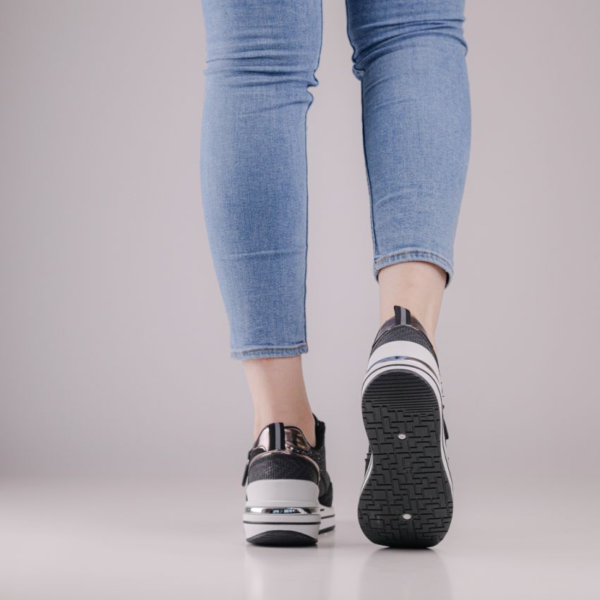 Yolera - Spark fekete női cipő